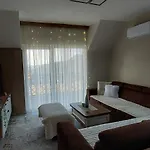 Crown Apartman