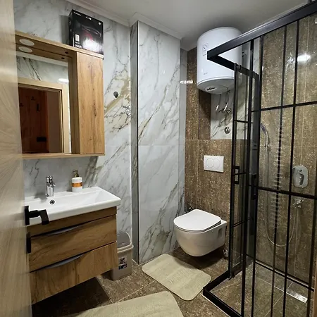 Crown Apartment Vlasic