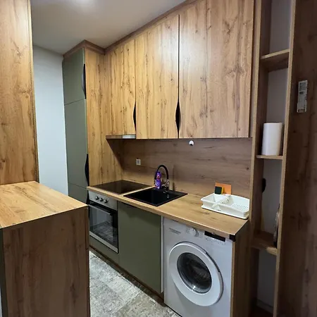 Crown Apartament *